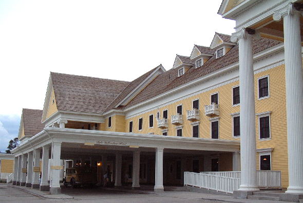 The Lake Yellowstone Hotel